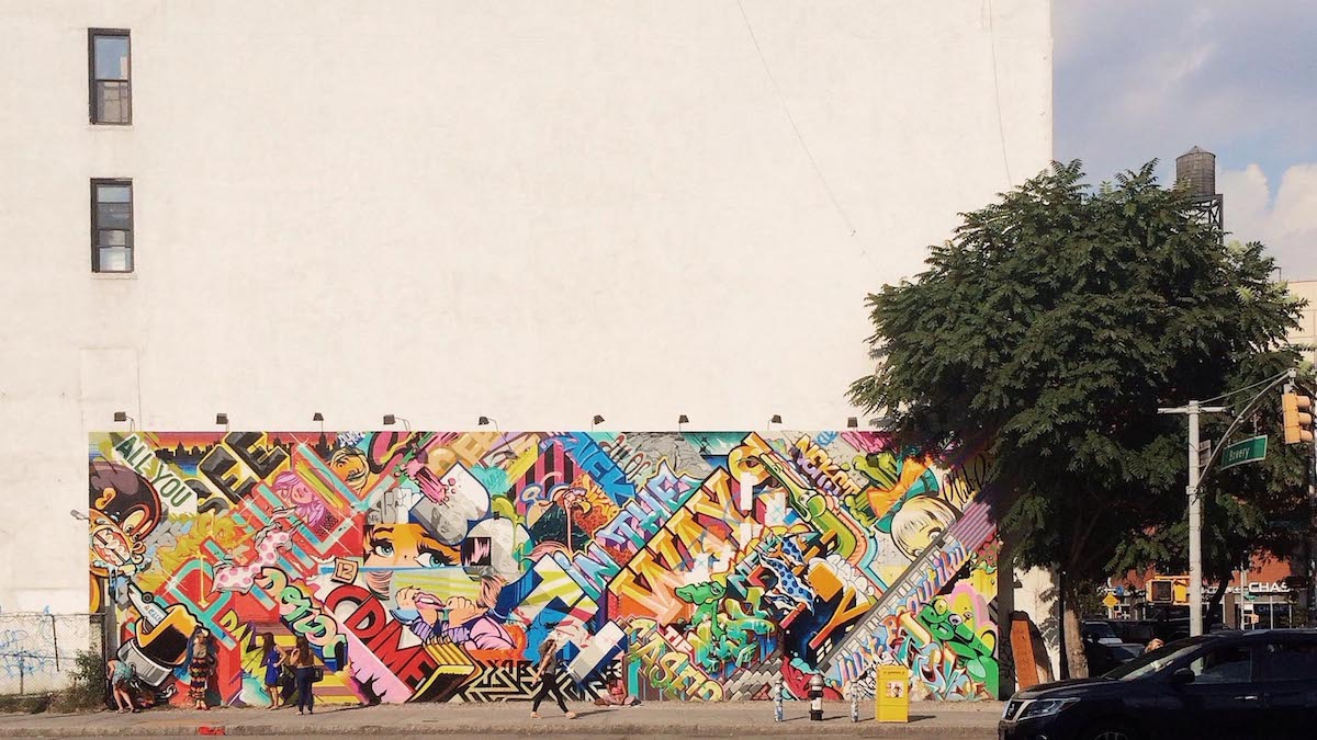 This mural was somewhere on Houston in Manhattan — I took the picture out of sheer curiosity.